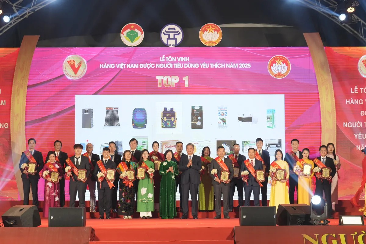 Bảo Xuân Gold tự hào được vinh danh Top 1 “Hàng Việt Nam được người tiêu dùng yêu thích 2025”