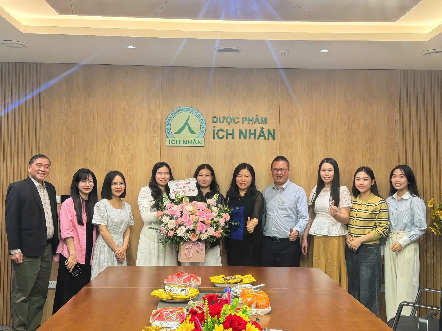 TRI ÂN NGÀY THẦY THUỐC VIỆT NAM 27/02 - TÔN VINH NHỮNG NGƯỜI GIEO MẦM SỨC KHỎE