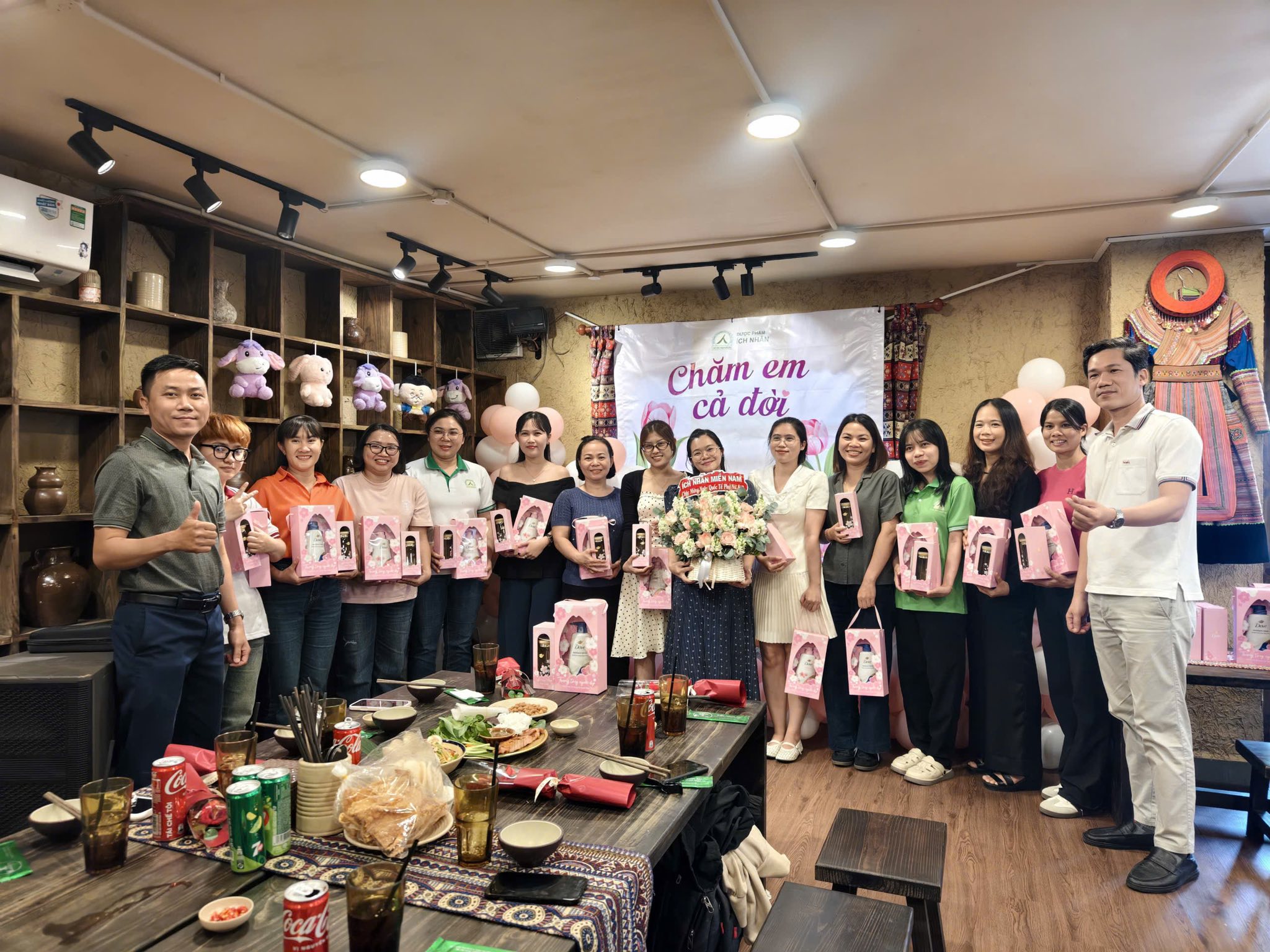 RẠNG RỠ NGÀY 8/3 CÙNG NHỮNG BÔNG HOA CHI NHÁNH MIỀN NAM