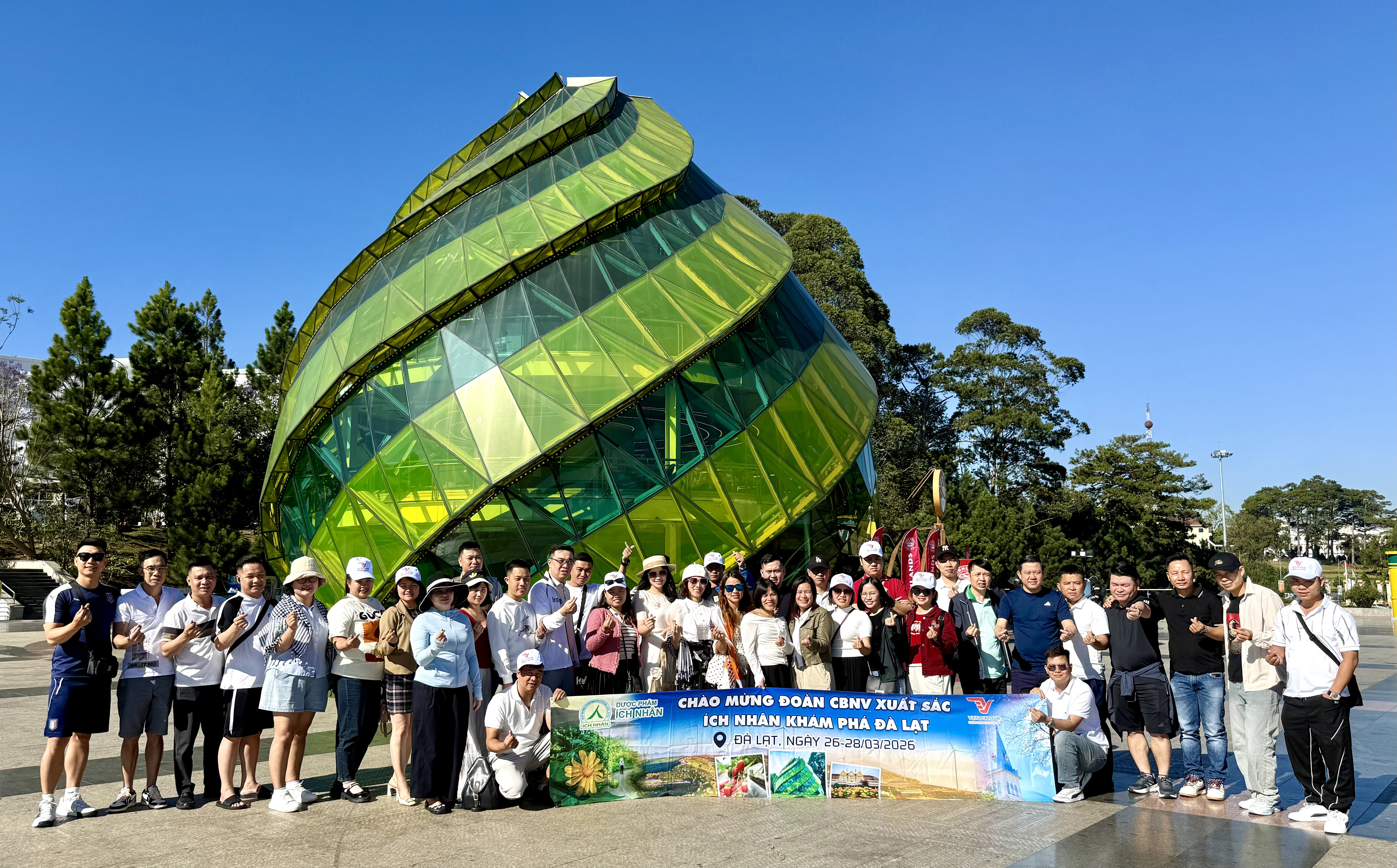 ĐÀ LẠT - XỨ SỞ NGÀN HOA VÀ DẤU ẤN KHÓ QUÊN TRONG LÒNG CBNV XUẤT SẮC ÍCH NHÂN