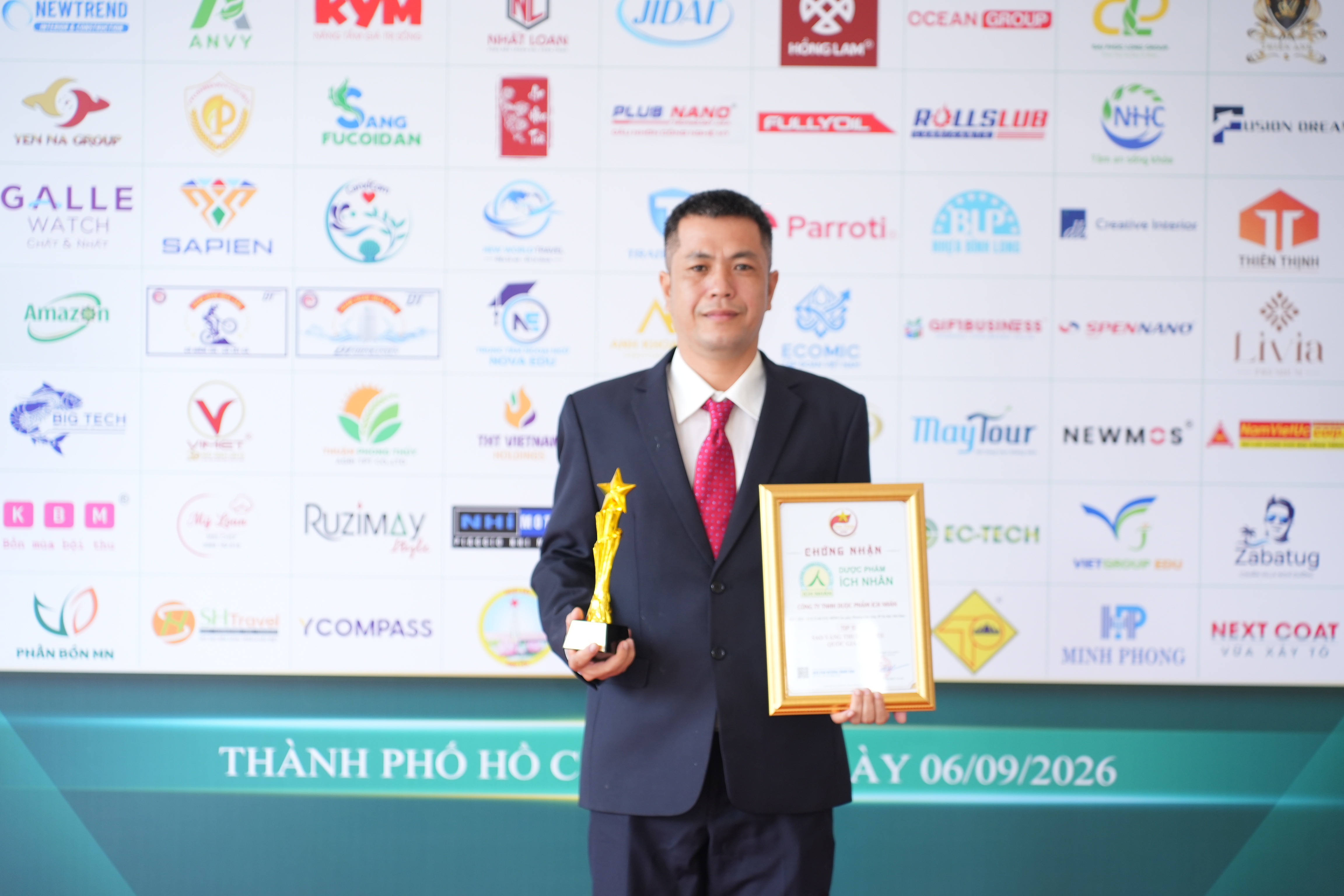 DƯỢC PHẨM ÍCH NHÂN ĐẠT HAI GIẢI THƯỞNG QUỐC GIA 2026 – DẤU SON TỰ HÀO TRÊN HÀNH TRÌNH 20 NĂM
